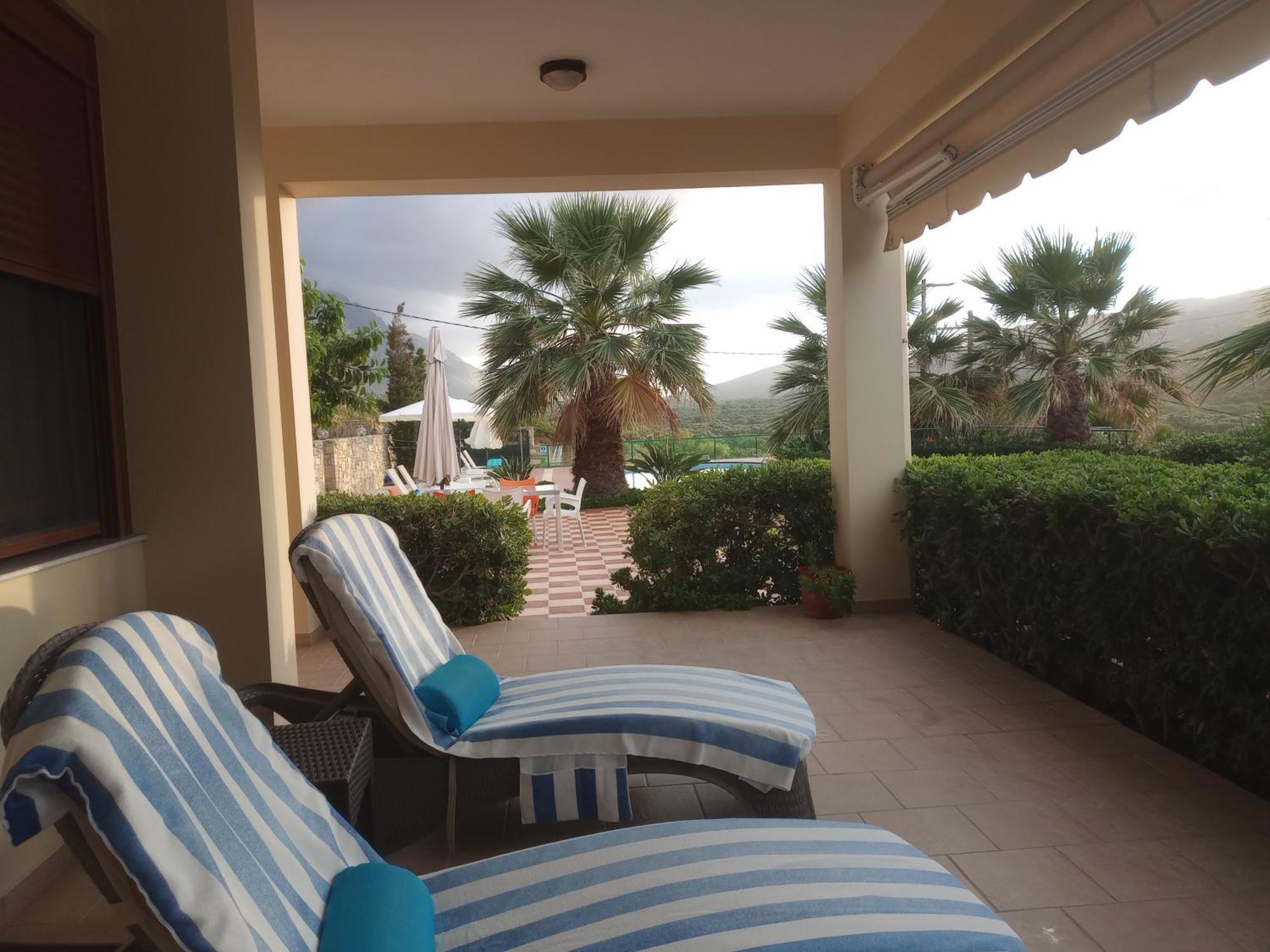 Tholos Bay Suites Καβούσι Εξωτερικό φωτογραφία