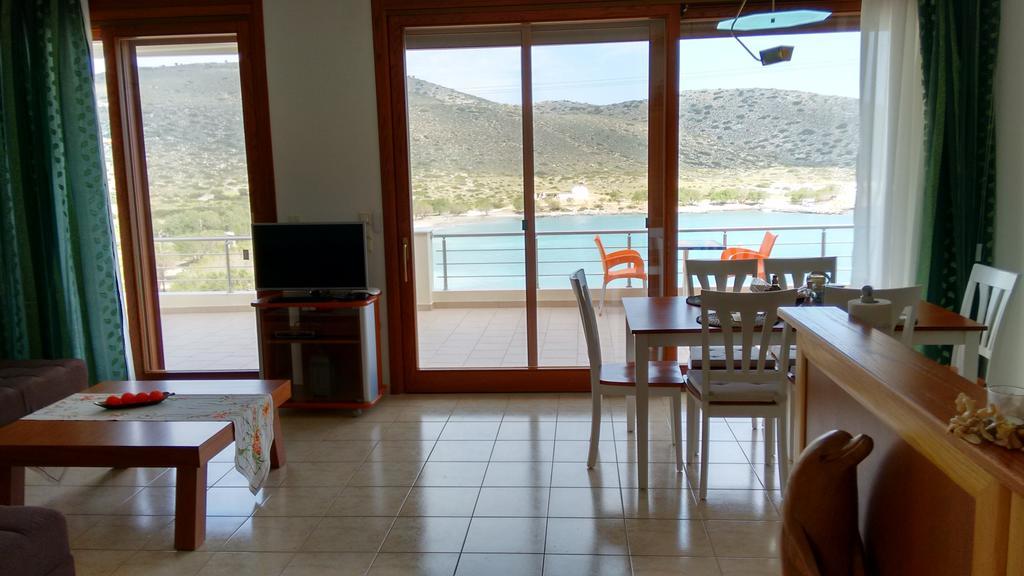 Tholos Bay Suites Καβούσι Δωμάτιο φωτογραφία